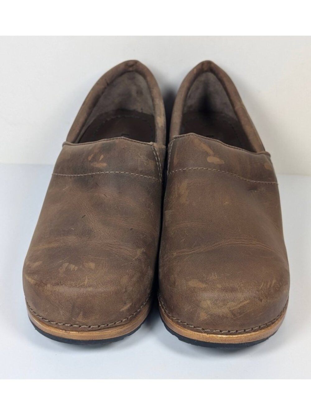 LL Bean Clogs Womens Size 10 Slip On  Round Toe Brown Leather Comfort Mules Shoe - Picture 3 of 7